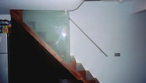 09sideelevation.walnutandstainlesssteelstairstokitchen